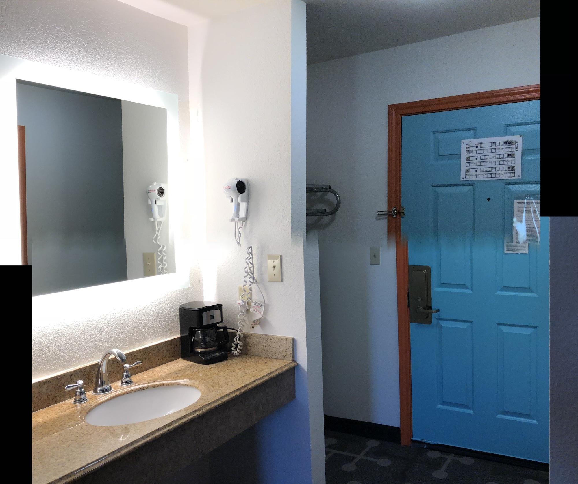 Howard Johnson By Wyndham Lubbock Tx Ngoại thất bức ảnh