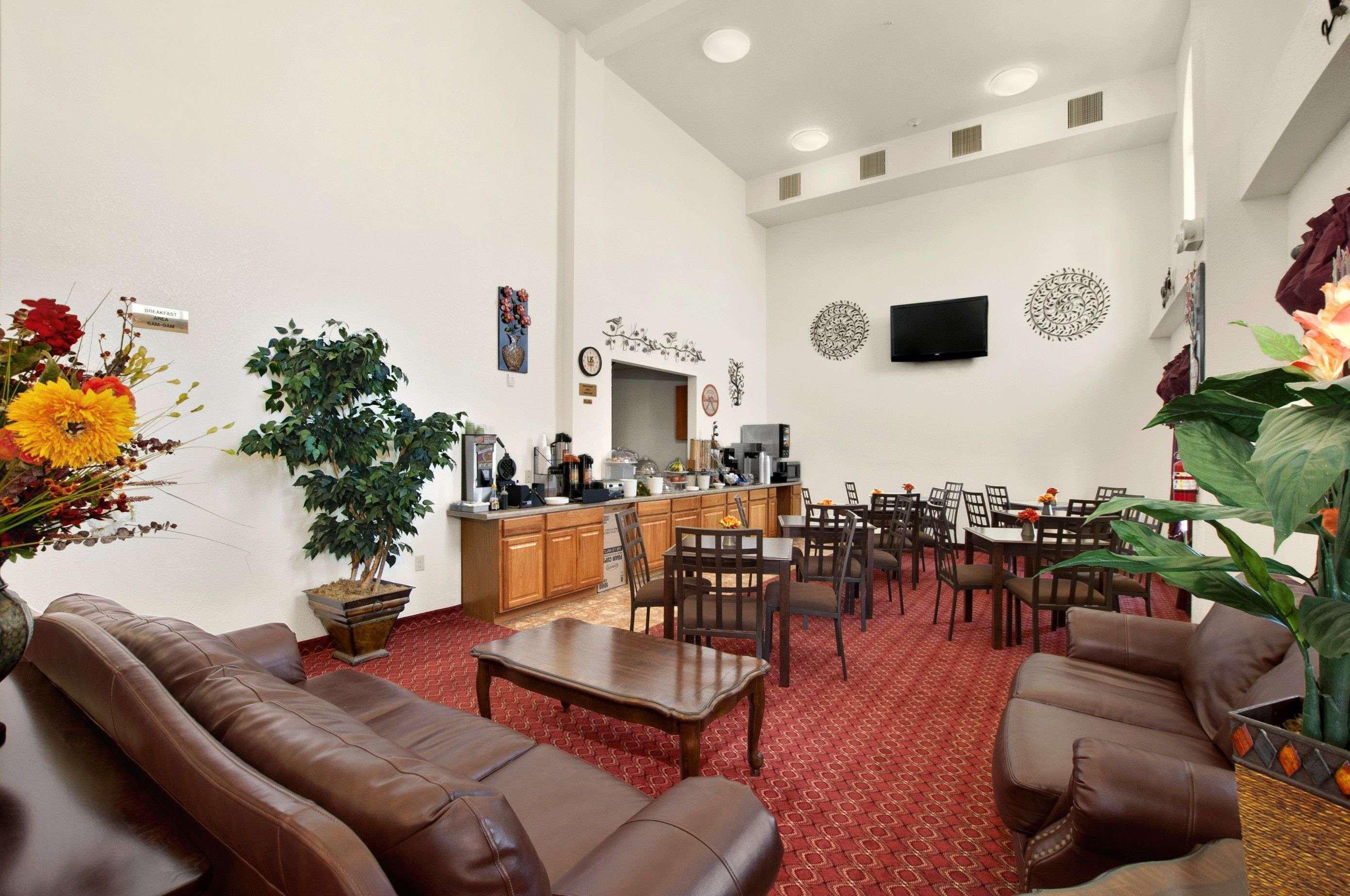 Howard Johnson By Wyndham Lubbock Tx Ngoại thất bức ảnh