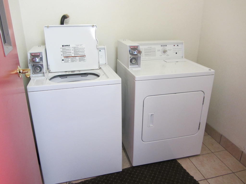 Howard Johnson By Wyndham Lubbock Tx Ngoại thất bức ảnh
